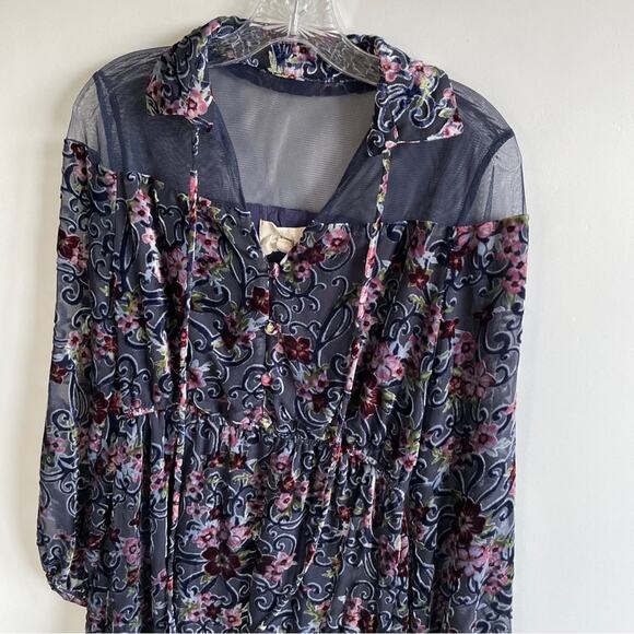 Moon River Navy Velvet Floral and Mesh Long Sleeve Mini Dress - Picture 7 of 9